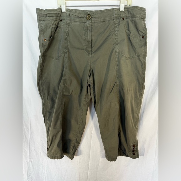 Style & Co. Pants - Style & Co Women’s Olive Green Cropped Pants Size 22W